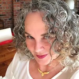 Meet your Posher, Alexandra